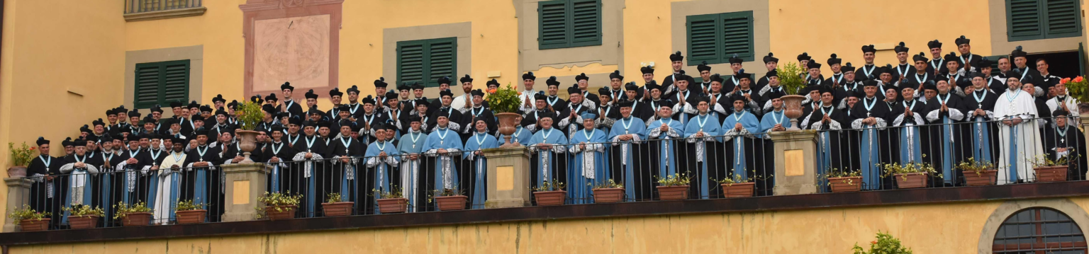 Chanoines de l'Institut du Christ Roi Souverain Prêtre (ICRSP) au séminaire de Gricigliano, Italie